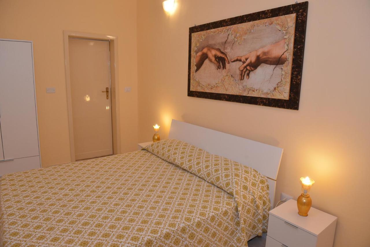 Apartamento La Finestra Sul Cortile Da Alberto Avola Exterior foto